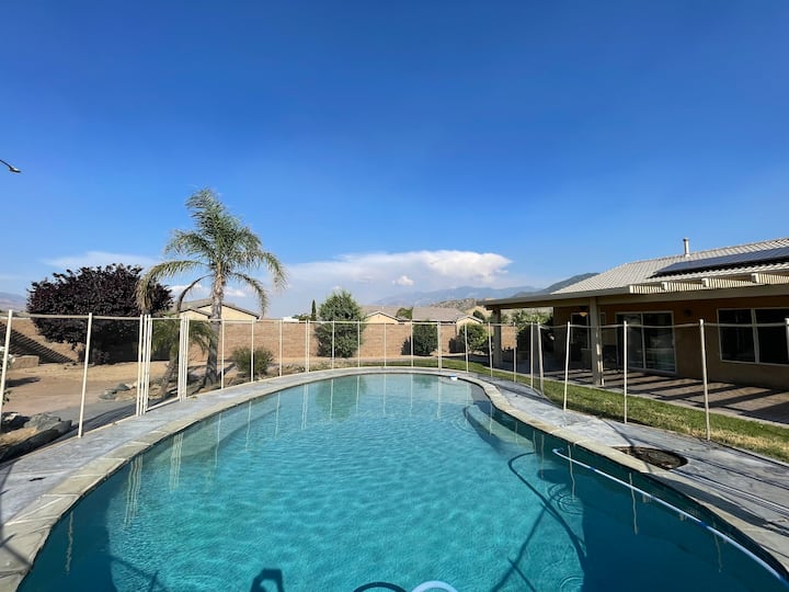 The Banning Pool House - Beaumont, CA