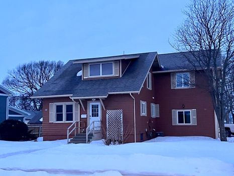 Heated Garage! Soft Water! Reverse Osmosis! - Brookings, SD