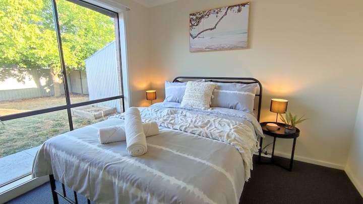 Beautiful Cozy Home In Ballarat - Ballarat