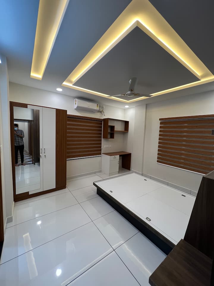 2 Bedroom Flat In Pathanamthitta - Adoor