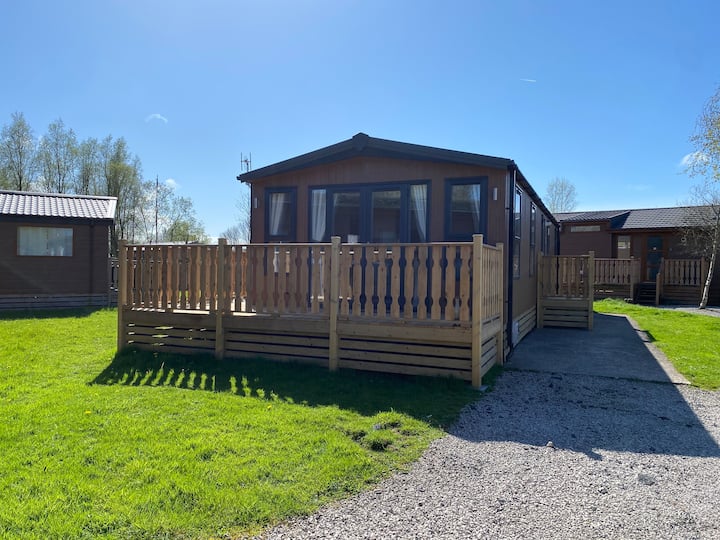 Otters Lodge, South Lakeland Leisure Village. - Kirkby Lonsdale