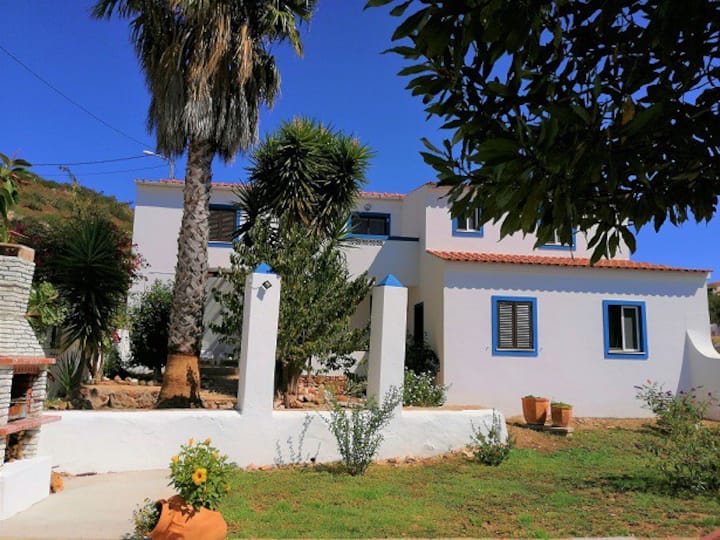 Holiday Apartment  (Iii.)  /Alte - Algarve - Algarve