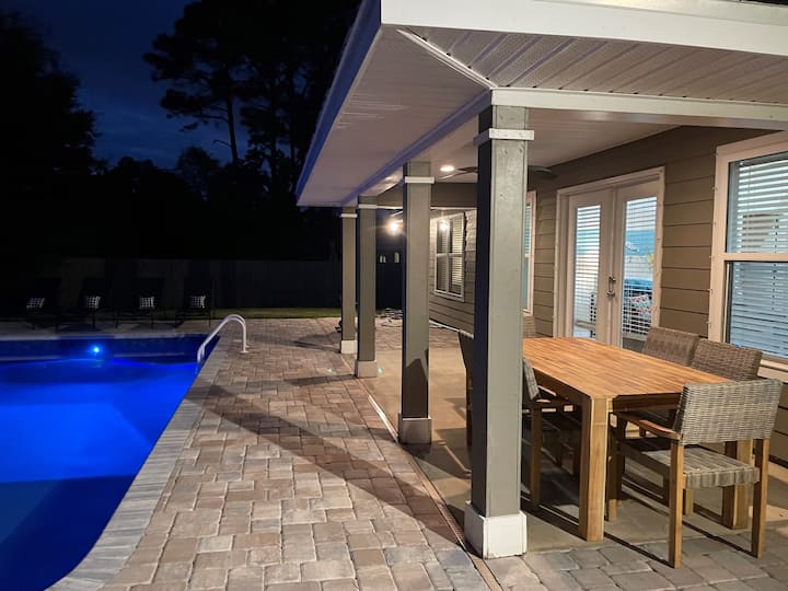 Private Pool With Fun Indoor & Outdoor Spaces - Minutes To The Beach - Navarre, FL