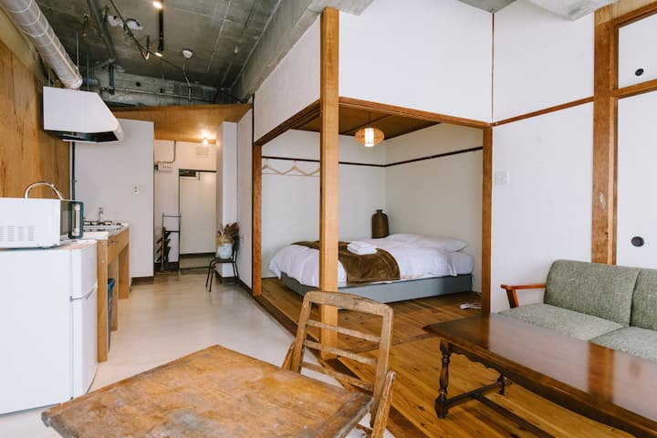 Private Room - Double Bed In Guesthouserico - 와카야마시