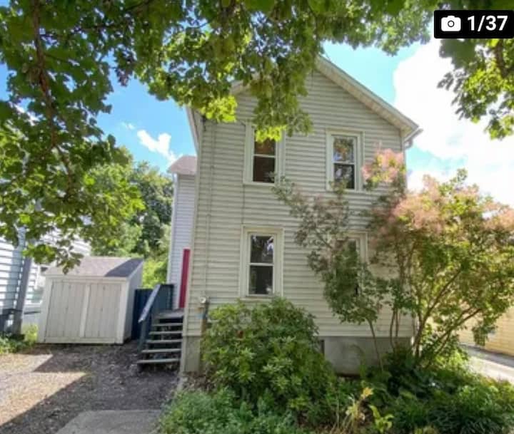 Cozy But Roomy House In Downtown Ithaca - Lansing