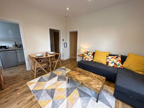 Llangollen Apartments and Condos For Rent cozycozy