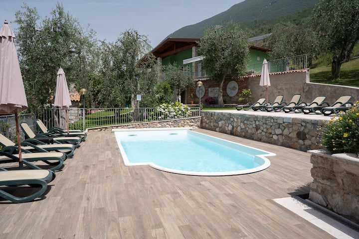 [Pool & Relax] - Flat 10' From The Lake - Malcesine