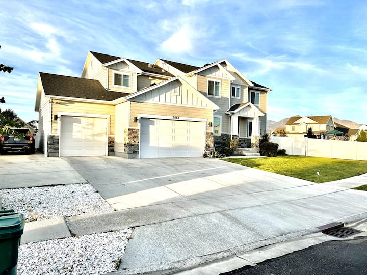 Modern Mountain View House At Silicone Slope Lehi - Saratoga Springs, UT