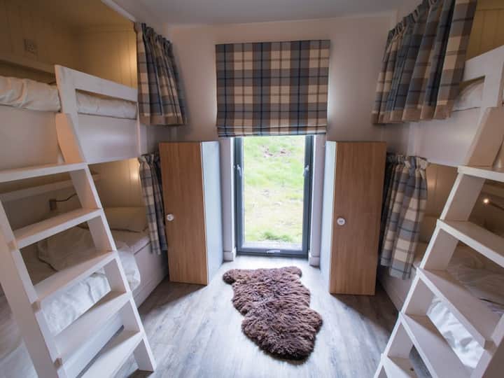 The Cowshed Boutique Bunkhouse - Single Dorm Bed - Uig