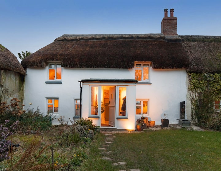Stunning 14th Century Thatched Cottage Near Bude - Holsworthy