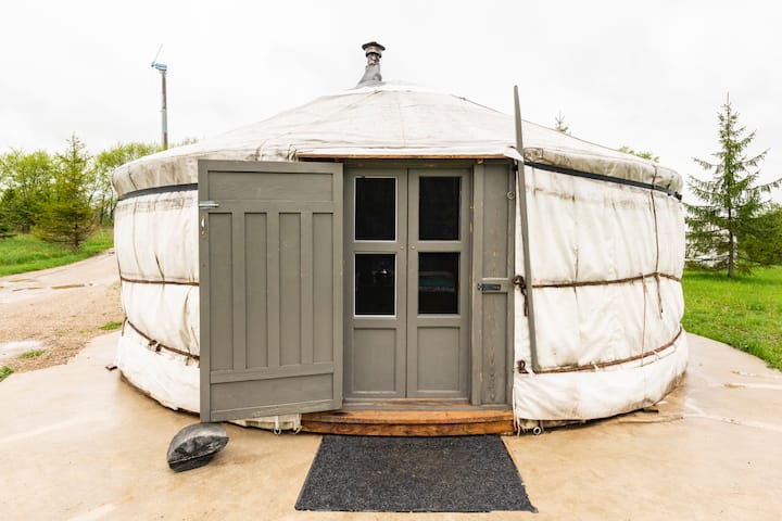 Green Mongolian Yurt On Biodynamic Farm And Spa - Durham