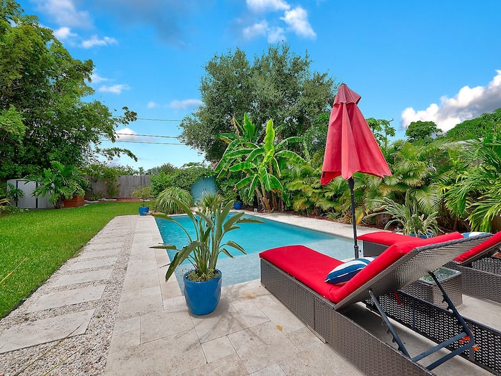 South Palmway House - Elegant, Private, Stylish Pool Home - Lake Worth, FL