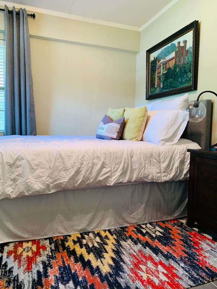 Urban Guest Suite With Total Privacy And Security - Tupelo, MS