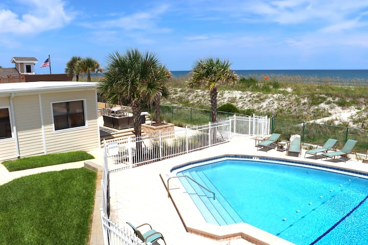 Oceanfront Dreams Answered - Pool And Outdoor Deck - Jacksonville Beach