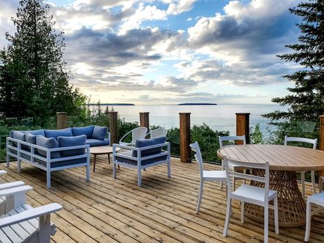 Luxury Waterfront Retreat In Tobermory - Tobermory, Ontario