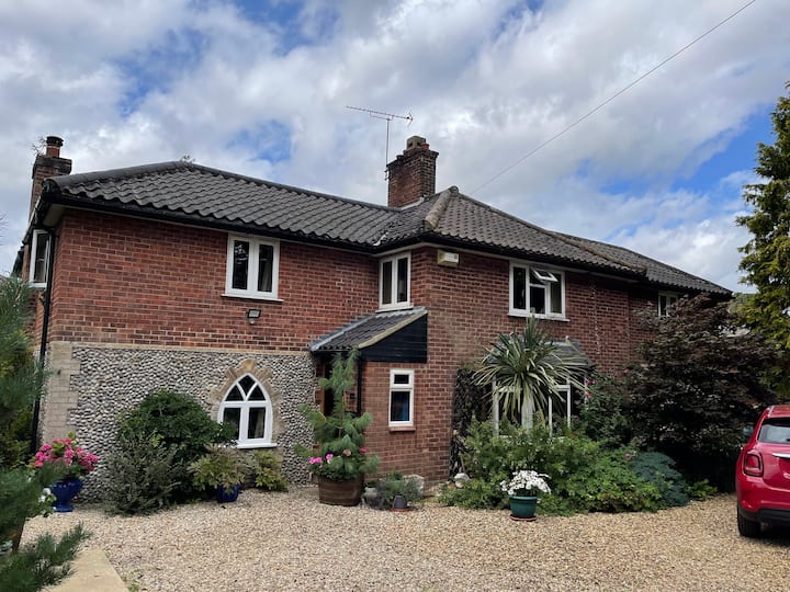 Comfortable Family Home - Horning