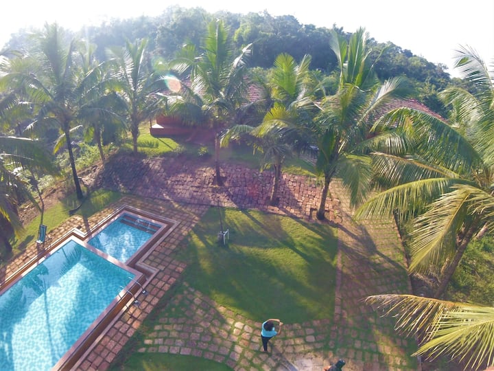 The Happiness Estate - Farmstay And Foodforest - Sawantwadi