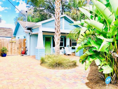 Jacksonville, FL Unique places to stay cozycozy