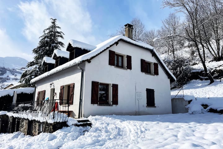 Maison Familiale D'altitude, Terrasse Panoramique - Ecole de Ski Français des Agudes