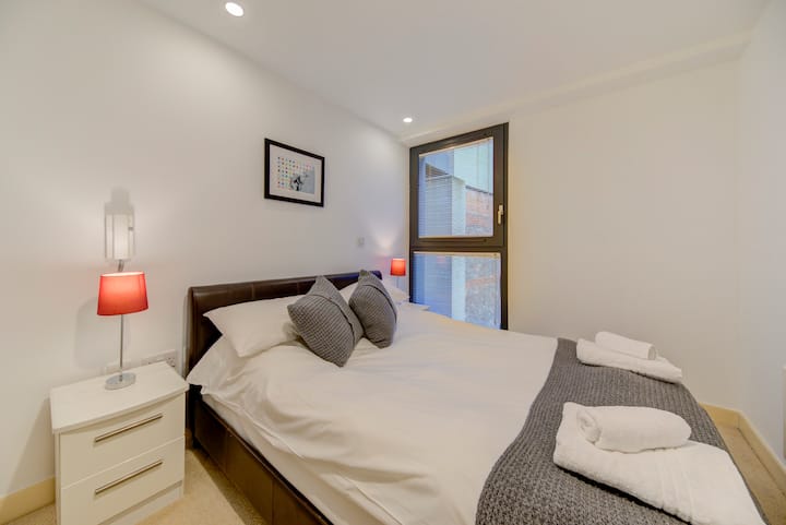 Cleyro Apartments - Finzels Reach 1 Bedroom Deluxe - University of Bristol