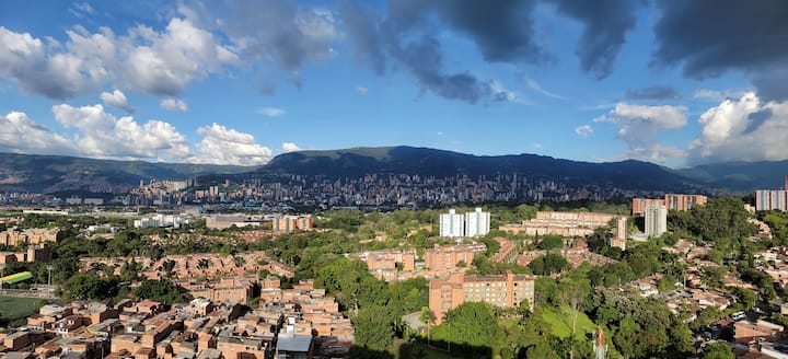 Penthouse In Medellin Terrific View - コロンビー メデジン