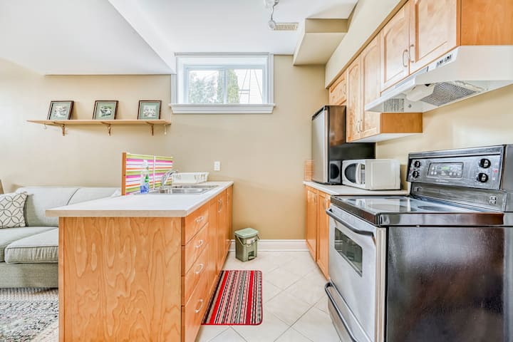 Private Basement Suite, 8 Mins From Tanger And Ctc - Kanata
