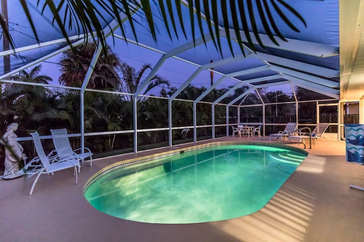 Private Oasis! Saltwater Heated Pool & Fenced Yard - Sebastian Inlet State Park, Melbourne Beach