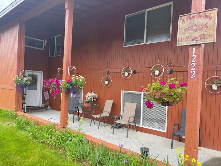 A Place On Coho Bed And Breakfast - Valdez, AK