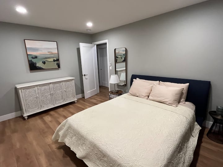 *Private, Modern, 1 Bedroom Apt In Silicon Valley* - Saratoga, CA