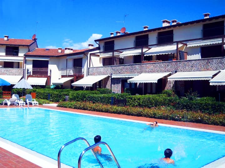 Wonderful  Apartamenti With Pool - Garda