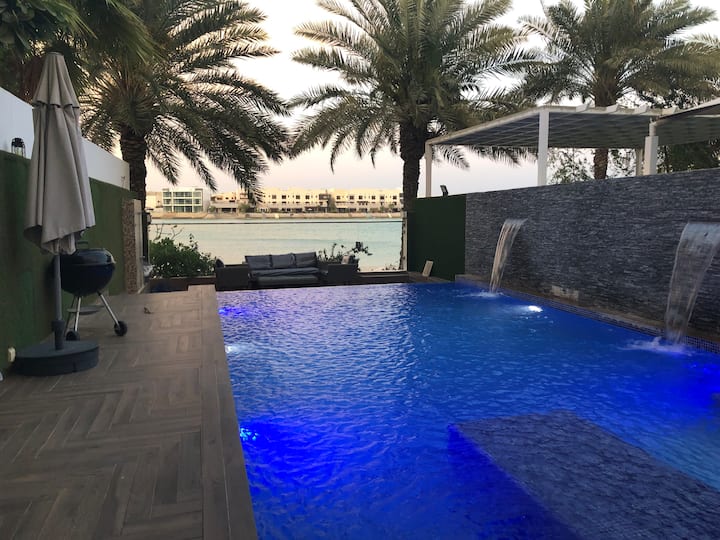 Private Beach With Private Pool Villa In Amwaj - Bahrain