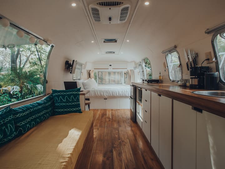 Newly Renovated Vintage Airstream Steps From Beach - Nosara