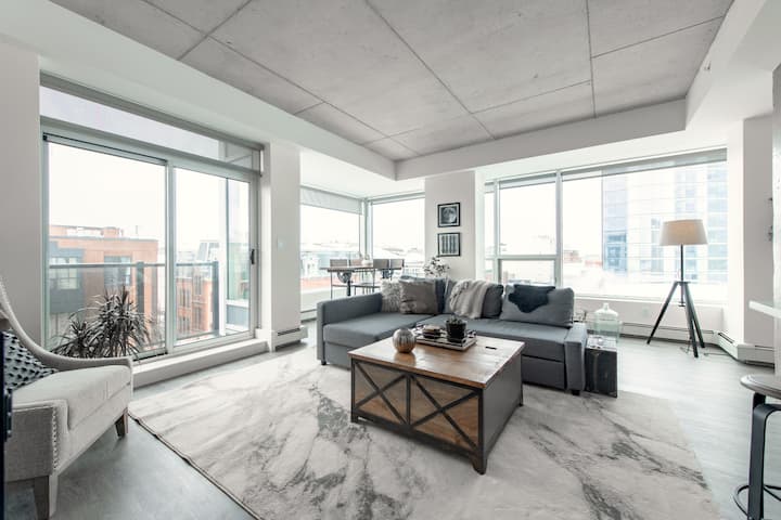 Corner Unit With Expansive Downtown Views - Halifax, NS, Canada