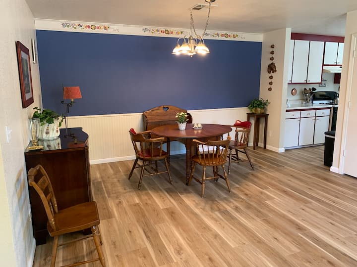 The Oak House- Complete Duplex - Redding, CA