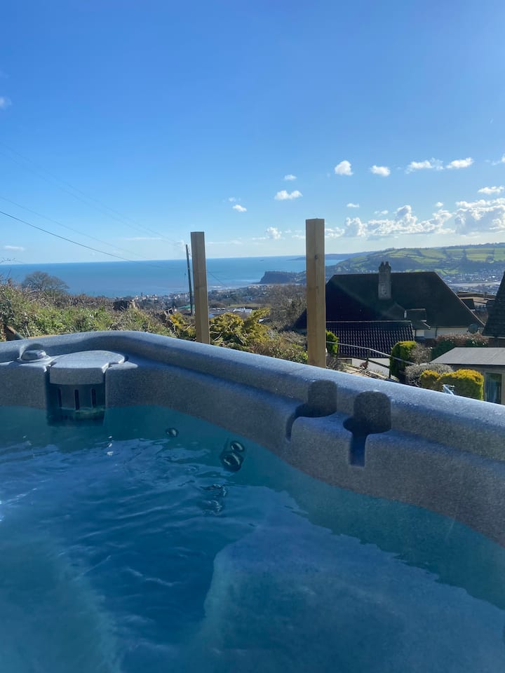 Spacious Modern Home With Sea View & Hot Tub - Teignmouth