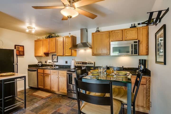 Central, Remodeled, 2-bdrm Suite Retreat! - ボールダー, CO