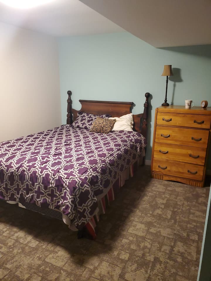 1 Private Bedroom / Free Parking Private Bathroom - Welland