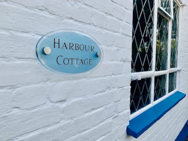 Harbour Cottage - Perfect Location - Large Rooms - Whitstable