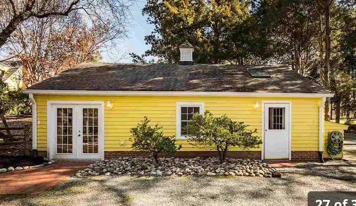 Adorable 1 Bedroom Cottage In Chapel Hill - Carrboro, NC