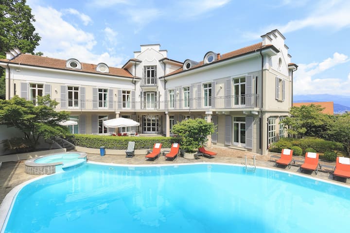 Harmonious Villa With Pool And Tennis Next To Stresa Center! - Villa Virginia - Stresa