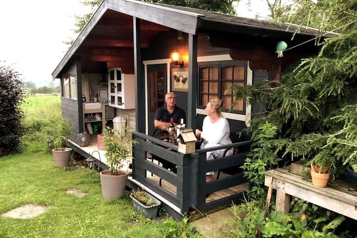 Unique Tiny House Near 3 Peaks - The Zedshed - Settle