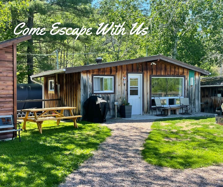 Great Escape Cabins: Cabin 3 - Killarney, ON, Canada