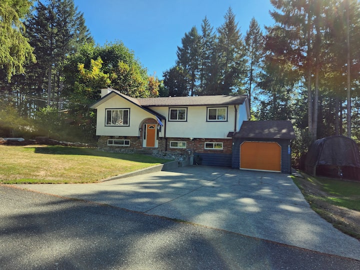 Country Home In Courtenay.  Bed And Private Bath. - Comox
