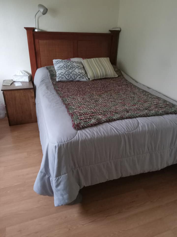 Quiet Pet Friendly Room Close To Downtown Flag - Flagstaff