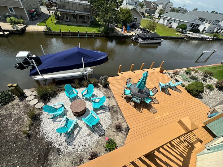 Canal Front, Dock, Deck, Fire Pit, Grill, Parking, Wifi, 7 Houses To The Beach - Delaware