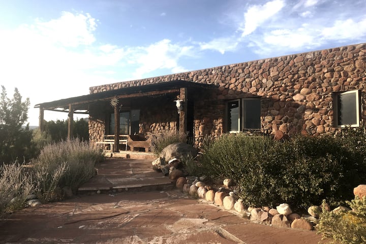 Villa Tocaya: 3 Unique Homes In O'keeffe Country! - Abiquiu, NM