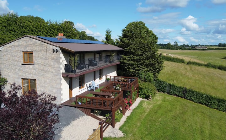 Orange Hill Forestry View, Roscrea (Sleeps 10) - County Offaly