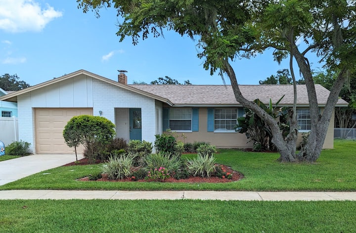 Entire Home! Ultra Clean!!! 7 Minutes From The Beach! Family Friendly!!! - Port Orange, FL