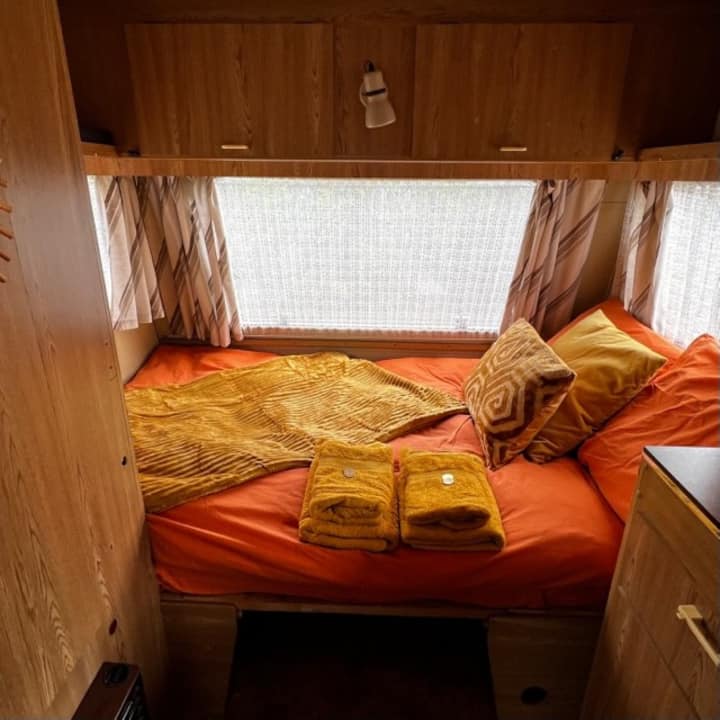 Back In Time With Our 'Vintage Caravan' ! - Südholland