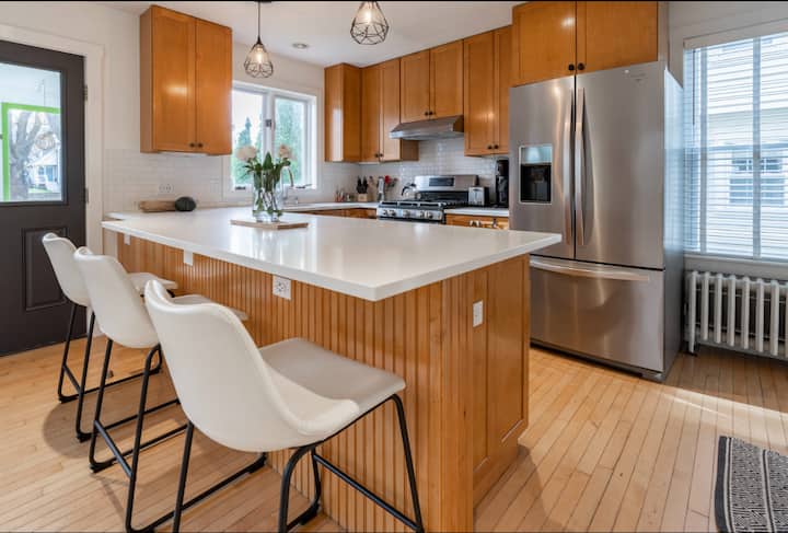 Walk To Town Charmer|4 Beds|1.5 Baths - Portsmouth, NH